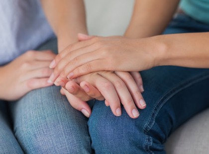 A férjem két és fél éve rákos beteg, negyvenhárom kemoterápiás kezelésen vett részt, minden orvos lemondott az életéről! Azt mondta ne kerüljön nyilvánosságra, én mégis azt kérem olvassátok el üzenetét!