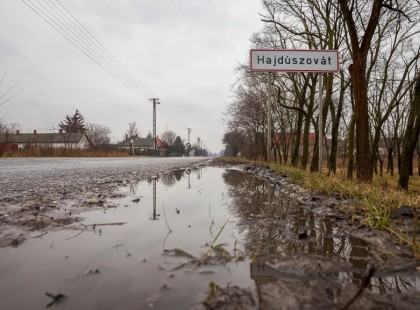 Az eleven jog fájáról – a helyi kiskirály üzemében nyomorodott le, tíz év múltán se kapja meg a kártérítést