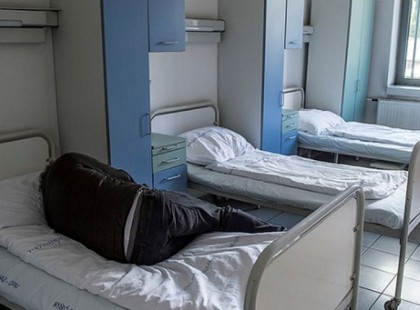 Felfoghatatlan, embertelen módon bántak az idős bácsival Ebben a magyar kórházban! Így alázták meg csak azért, mert nem volt nála elég pénz!