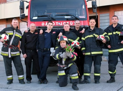 Mennyi ❤ jár a tűzoltók világnapján nekik, akik minden nap ILYEN hősiesen küzdenek emberfeletti módon?!