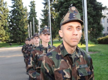 Késelőt szerelt le a hős, magyar kiskatona