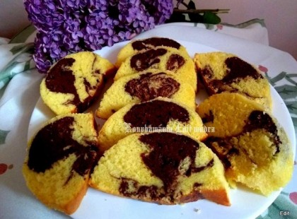 Kakaós tarka kevert, egyszerűen elkészíthető, de nagyon finom!