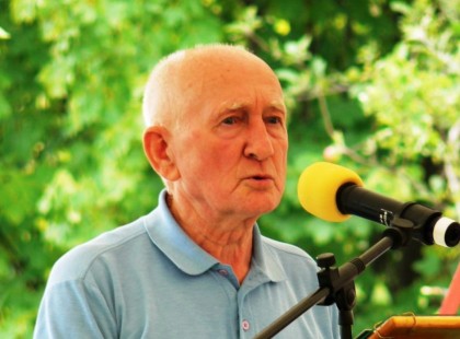 Friss! A 90 éves Gyuri bácsi megelégelte, hogy állandóan bírálják őt és munkásságát! Szívszorító üzenetben kéri a segítségünket, hogy juttassuk el szavait az illetékesekhez! Osszátok!