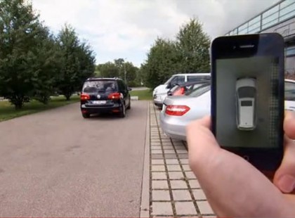 Vigyázzatok nagyon!!!! “Egy segítőkész ember felhívása! “A múlt héten az Auchan-ban parkoltam. Amikor kihajtottam, észrevettem egy papírt a hátsó szélvédőn. Amikor leszedtem (addigra már haza értem), láttam, hogy az egy benzin blokk volt.