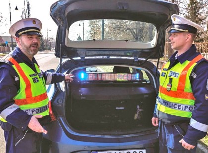 AUTÓSOK FIGYELEM!CIVIL AUTÓBÓL IS MÉRNEK A RENDŐRÖK!