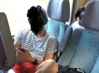 Gratulálok a fiatalember szüleinek, jól sikerült a gyereknevelés.