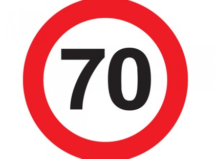 Extrém magas nyugdíjkorhatárt jelentettek be! Azt hittük rosszul látunk, amikor megpillantottuk a számot – eddig a korig tolják ki a nyugdíjkorhatárokat férfiaknak és nőknek! >>