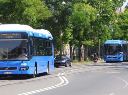 Te, aki ma a 7-es buszon a 8. hónapjában lévő kismamának azt mondta, hogy: Van két lábad, de ha annyira ülni akarsz, vitesd autóval a... - Neked üzenném a következőt...Osszátok!