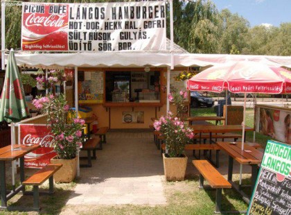 Hétvégén elmentünk a családdal a Balatonra, de ILYEN árakkal én még soha az életemben NEM találkoztam. Őszintén, mégis ki tudja ezt megfizetni?