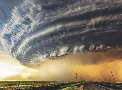 17 megyére adtak ki riasztást!Durva lesz a csütörtök , 2cm -es jégeső és felhőszakadás 90km/h vihar csap le az országra – Mutatjuk, hol vigyázzon