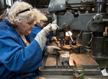 Jöhet a sírig tartó munka: hamarosan 72 év lehet itthon a nyugdíjkorhatár