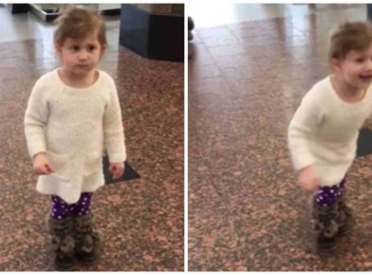 A kislány azt hiszi azért mentek ki a reptérre hogy a repülőket nézzék de anyja azt mondja 