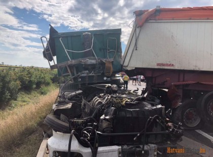 Megrázó képek a balesetről, ami ma történt az M43-as úton