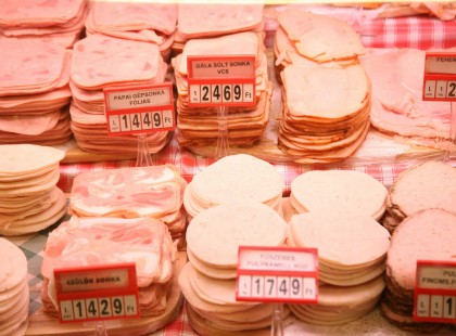 VIGYÁZAT!!!! Halálos fertőzésveszély: felvágottat vontak ki a forgalomból! Ha vett belőle semmiképpen NE EGYE MEG! AZONNAL DOBJA KI, állatnak se adja oda!!!