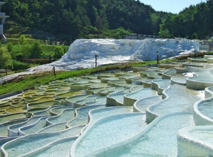 3 szuperolcsó termálfürdő, amit kár lenne kihagyni! Színvonalas fürdőzés szinte fillérekért, a nagy fürdőkomplexumok áraihoz képest! Árak, további információk, megközelítés, nyitvatartás itt! >>>>