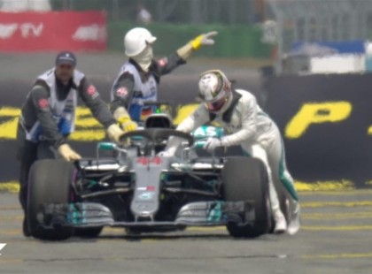 HAMILTON ELBALTÁZTA A SAJÁT IDŐMÉRŐJÉT, VETTEL INDULHAT AZ ÉLRŐL NÉMETORSZÁGBAN