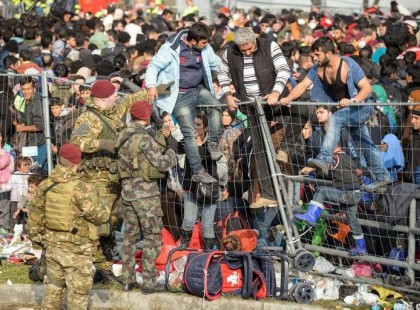 És hamarosan jön a migráns-adó,nyár végétől már fizethetjük