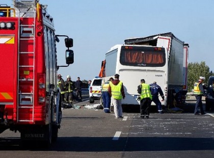 A halálos buszbaleset amputált lábú túlélőjét is 20 ezer forintra bírságolták,de ez még semmi