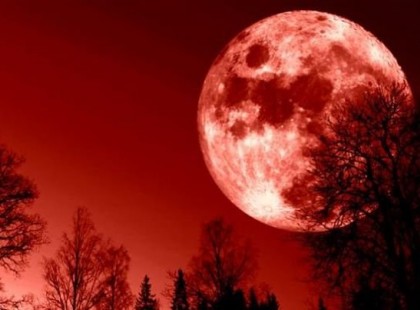 Ha ma 20:24 kor imádkozol a vörös hold felé nézve, akkor teljesül minden vágyad, anyagi bőség, és jólét jön az életedbe!