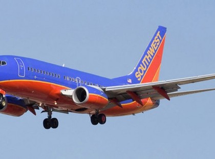 A pilóta pillanatokkal a felszállást követően visszafordította a gépet! Az édesanyát leszállította a személyzet, csak ezután közölték vele a szörnyű üzenetet, hogy…