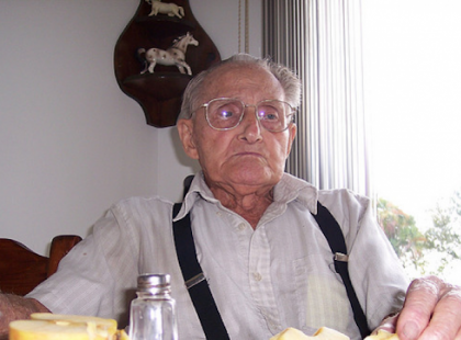 Ami sok az sok! Besokalltam a nyugdíjukra panaszkodó dúsgazdag művészeinkből - az én 82 éves nagyapámra ki gondol?!