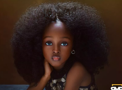 Ezért választották ŐT a Föld legszebb kislányának! Nem profi modell,nézd milyen körülmények között találtak rá!