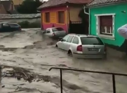 Ürmösre brutális nagy villámárvíz zúdult tegnap délután - videó