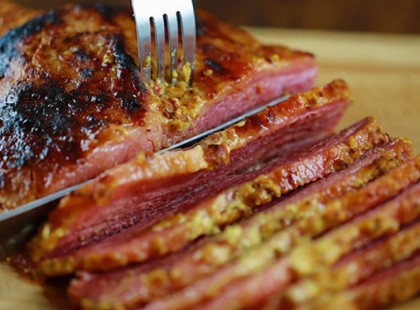 Hogyan készíts egyben sült húst a sütőben? Egy remek trükk a tapasztalt háziasszonyoknak és a kezdőknek is!