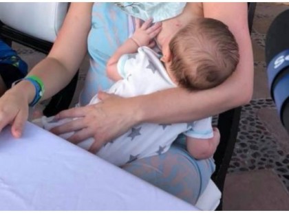 Az anyának azt mondták takarje le magát szoptatás közben - az anya reakciója nagyon népszerű