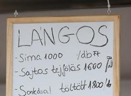 Balatonon voltunk a családdal, és megéheztünk, de ahogy megláttuk az idei árakat, elment az étvágyunk. Azért a pofátlanságnak is van határa..!