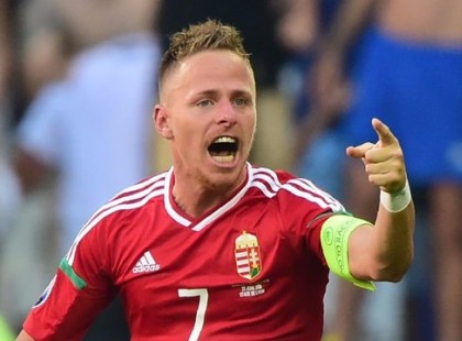 Brutális összegért az az havi 48 millió forintért szerződne Dzsudzsák a Videotonhoz