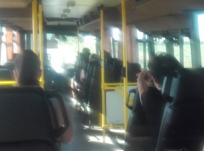 Felszállt ma egy idős nő a buszra Békéscsabánál..A sofőr tettét még az unokái is emlegetni fogják!