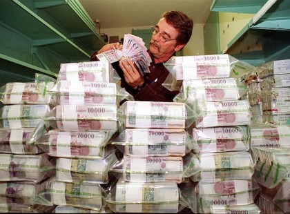 Hihetetlen! Már megint nem hiszek a füleimnek! A Kormány szerint minden magyar háztartás tízmillió forintot tud megtakarítani!