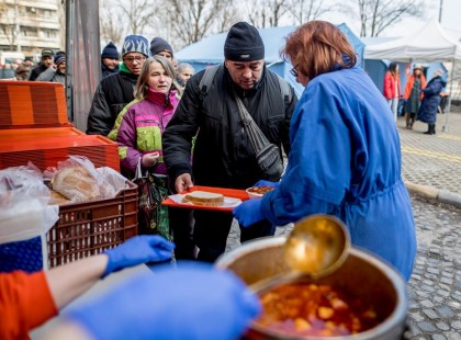 Nagyon gazdagok a magyar emberek. A legfrissebb adatok szerint 50 ezer milliárd forint félre tett pénzünk van!Neked is !