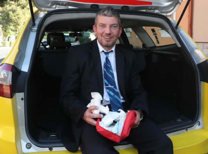 Azóta se találom a megfelelő szavakat arra, amit értem tettél..! Emberek, bemutatom Pétert, aki EZÉRT egy igazi HŐS a szememben! Isten áldjon!