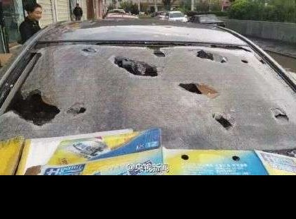 19 megyére adtak ki riasztást !Hatalmas égszakadás jön !2 cm-es jégdarabokra hívja fel a figyelmet a meteorológiai szolgálat, amihez 70 km/órás szél társul !