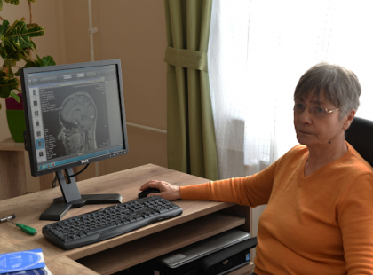 Neurológus kéri a segítsünk: A stroke egy nagyon veszélyes és alattomos betegség, de teljesen visszafordítható az állapota, ha 3 órán belül megkezdhetem a kezelését, egy stroke-ot kapott embernek. Egy megosztással, legalább egy élet megmenthető! Terjesszétek!