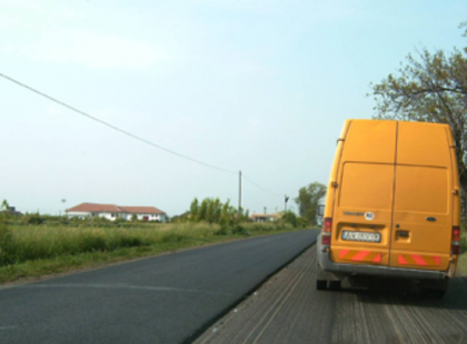 Figyelem!! Véletlenül se álljon meg Ennek az autónak! Nagyon Veszélyes! Én megálltam jóhiszeműen! Ne kövesd el a hibám, mert akár az életeddel is fizethetsz...Kérlek Titeket Osszátok! Erről mindenkinek tudnia kell!