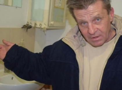 BOTRÁNYOS! HAJLÉKTALANSZÁLLÓN ÉL A BARCELONAI MAGYAR OLIMPIKONUNK. CSALÓDOTTAN EZT ÜZENI MOST NEKÜNK: - SZÍVSZORÍTÓ SORAIT KÖNNYES SZEMEKKEL OLVASTUK! SZÉPEN KÉRÜNK TITEKET, ADJÁTOK TOVÁBB ÜZENETÉT!