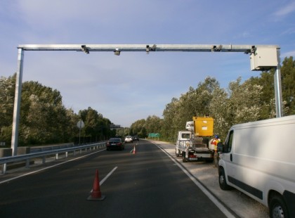 Itt a bejelentés: durván változik a traffipaxos sebességmérés a magyar utakon
