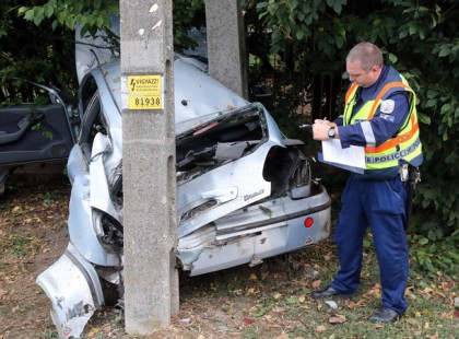 3 gyerekből egy elhunyt, a részeg sofőr miatt. Pár órája történt az eset, az édesanya sokkot kapott