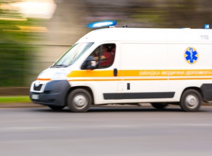 MOST ÉRKEZETT!!! Megszakadt az előadás: mélybe zuhant egy magyar artistanő, mesterséges kómában tartják!