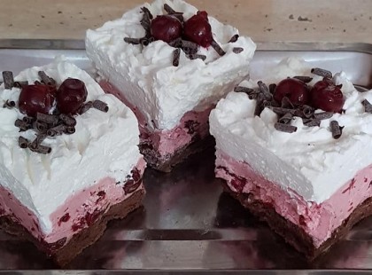 Feketeerdő kocka, ilyen a tökéletes süti