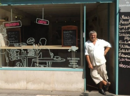 Az Év Éttermese címet szeretnénk neki adni, hisz Ő az egyetlen ember az országban, aki ilyen jót cselekszik a szegényekkel! Segítsetek, hogy megnyerje, hisz megérdemli!