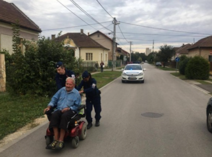 Szeretném ha erről tudnátok kedves magyar emberek! Ma olyan dolog történt velem, ami eddig még sosem! Köszönhetően ezeknek a nagybetűs embereknek! Bárcsak többen lennénk! Hatalmas lájk nekik EZÉRT!
