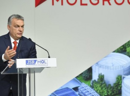 Külföldi sajtó: Orbán "csaknem korlátlan hatalmat" épített ki Magyarországon