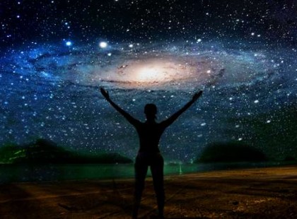 Az Univerzum üzenete – mosolyogj, szeress, bátran, kérdés nélkül, és semmit se vegyél túl komolyan.