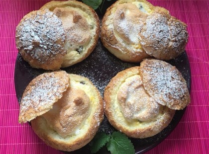 Túróval töltött zsemle, gyerekkoromban anyukám mindig ilyet készített!