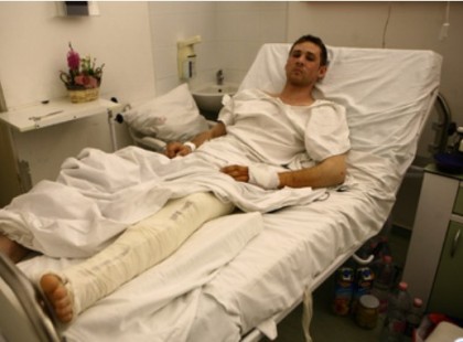 HAT HÉT REHABILITÁCIÓ VÁR ARRA A FÉRFIRA, AKIT 4 FÉRFI TÁMADOTT MEG TEGNAP ÉJJEL – AZ OKA EGÉSZEN FELHÁBORÍTÓ: