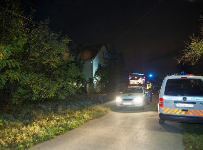Tragédia Pest megyében: női holttestet találtak ebben a családi házban – fotók